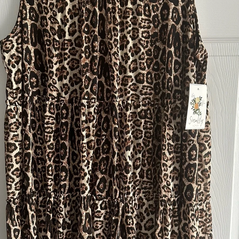 Siren Lily Plus Size Animal Print Dress - Picture 3 of 4